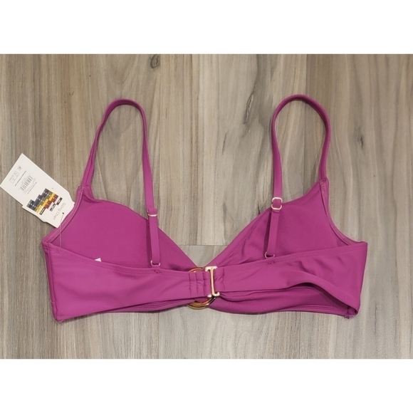 NWT Bikini Top - Picture 3 of 6